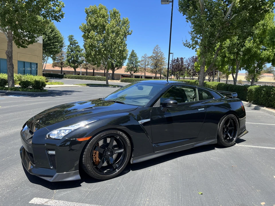 2018 Nissan R35 GT-R Premium - Image 9 of 31