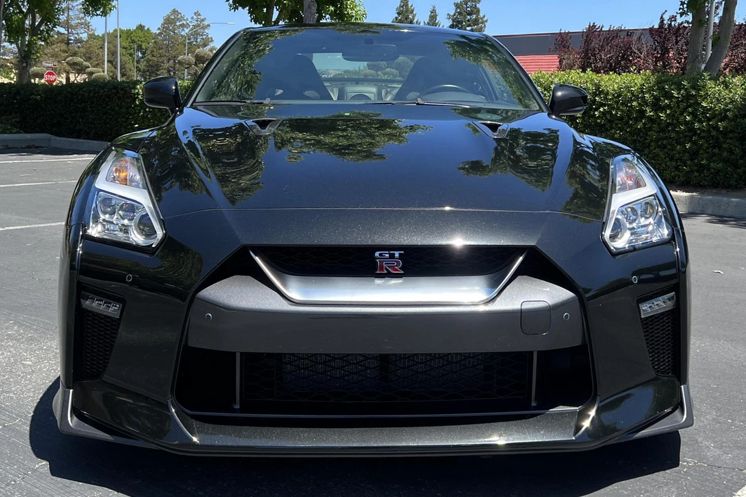 2018 Nissan R35 GT-R Premium - Image 2 of 31