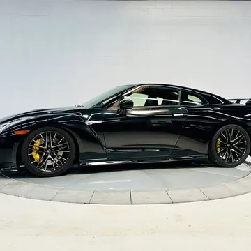 2018 Nissan GT-R Premium