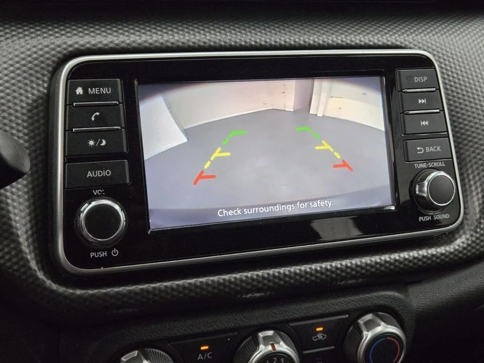 2018 Nissan Kicks - Image 17 of 20