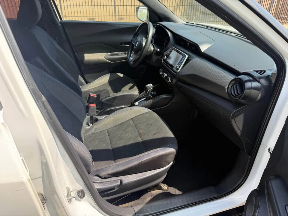 2018 Nissan Kicks - Image 8 of 10
