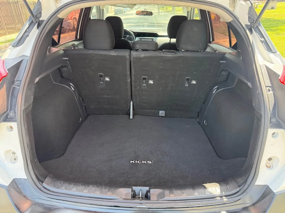 2018 Nissan Kicks - Image 6 of 10