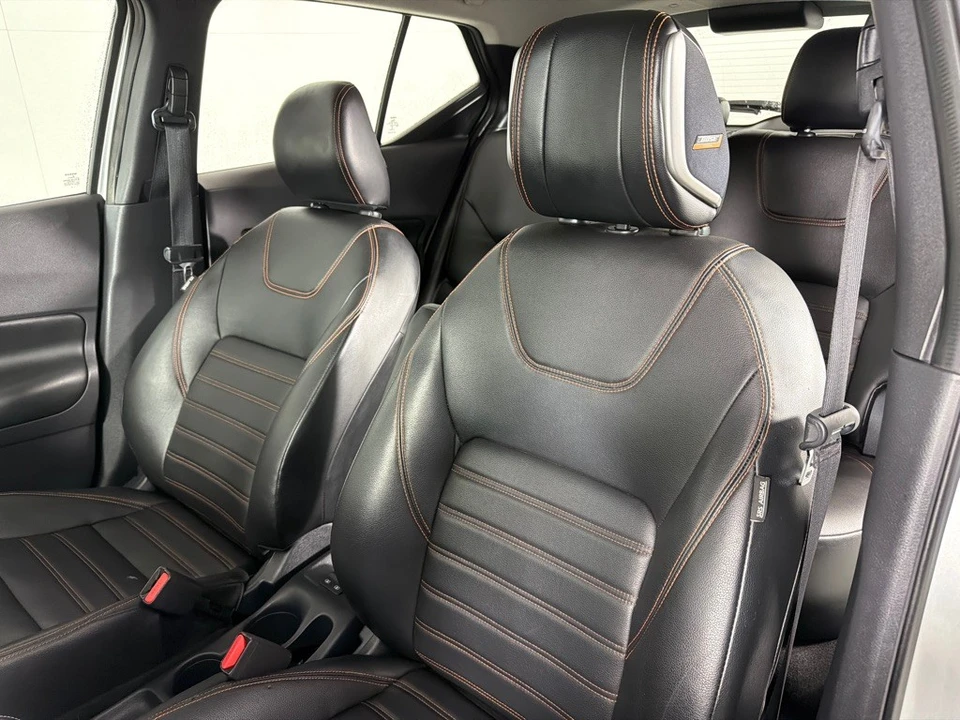2018 Nissan Kicks - Image 12 of 24