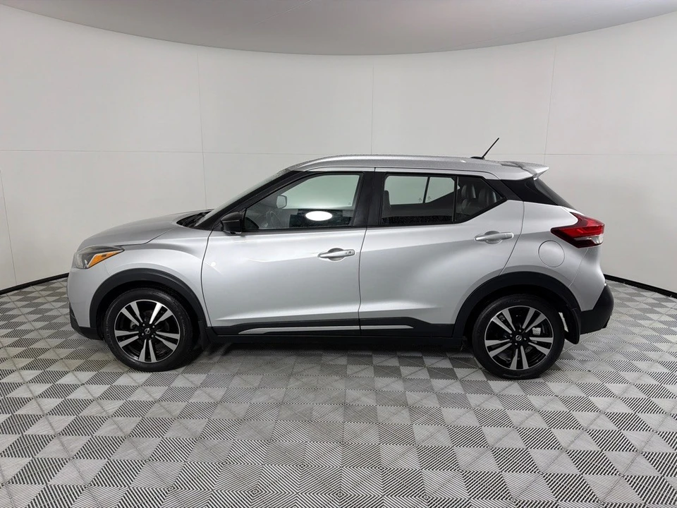 2018 Nissan Kicks - Image 8 of 24