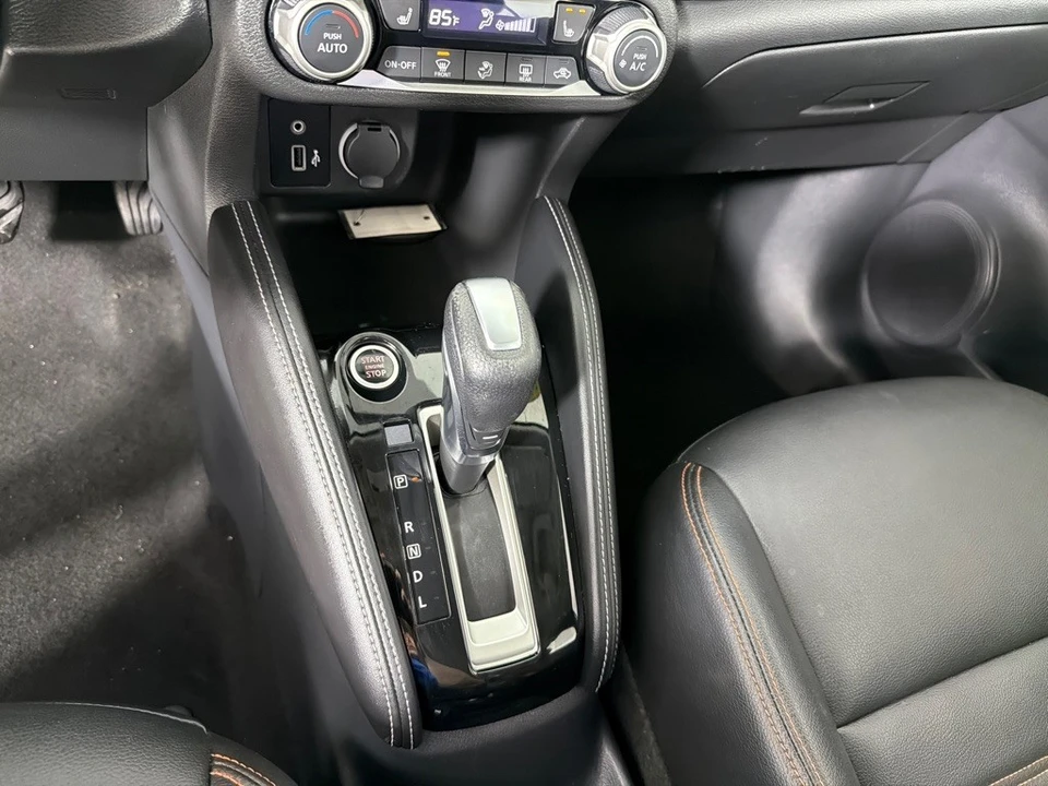 2018 Nissan Kicks - Image 17 of 24