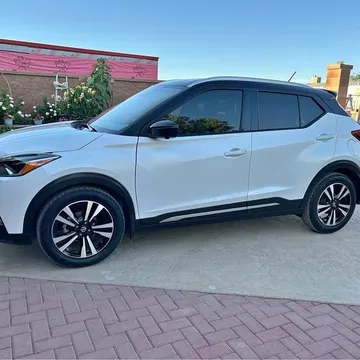 2018 Nissan Kicks SR