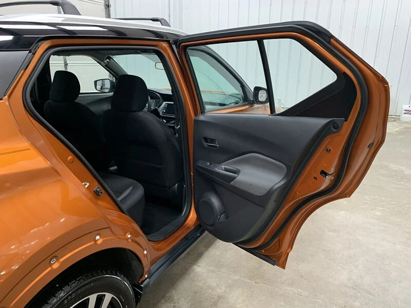 2018 Nissan Kicks - Image 14 of 21