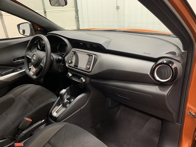 2018 Nissan Kicks - Image 17 of 21