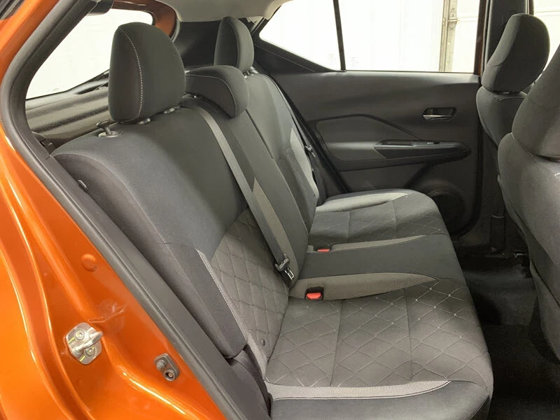 2018 Nissan Kicks - Image 15 of 21