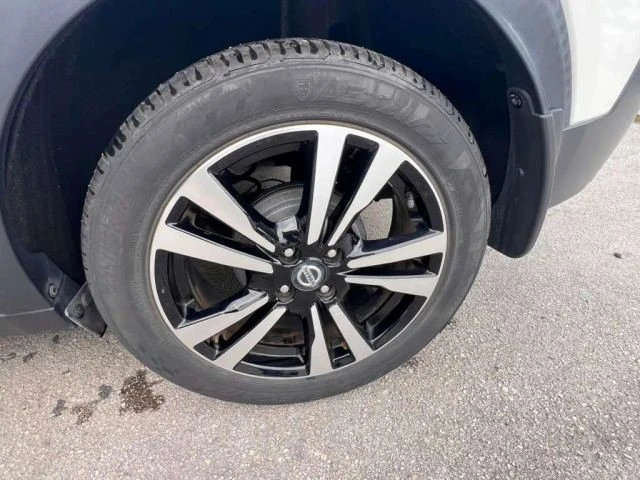 2018 Nissan Kicks - Image 16 of 19