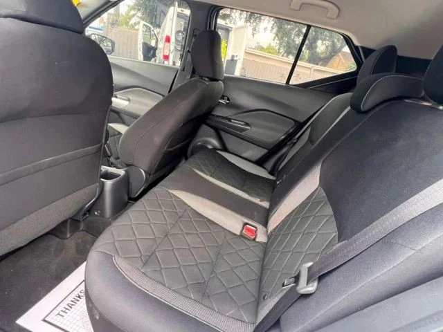 2018 Nissan Kicks - Image 14 of 19