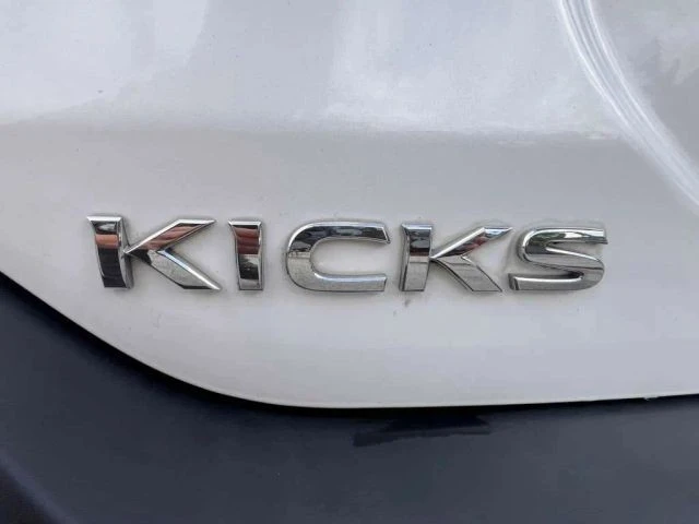 2018 Nissan Kicks - Image 17 of 19