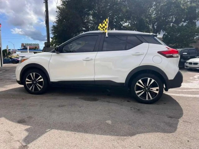 2018 Nissan Kicks - Image 4 of 19