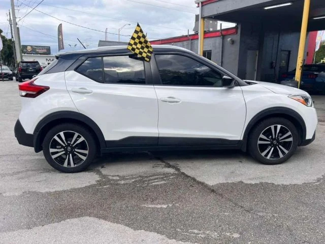 2018 Nissan Kicks - Image 8 of 19