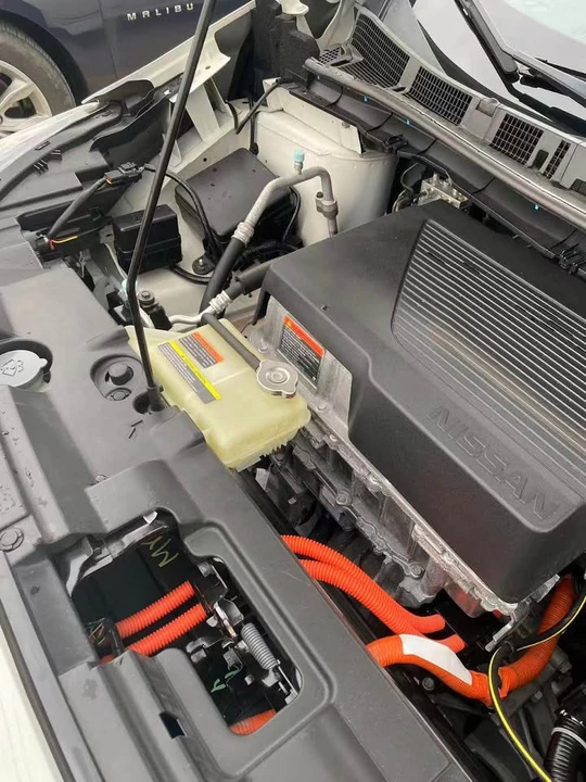 2018 Nissan Leaf - Image 4 of 8