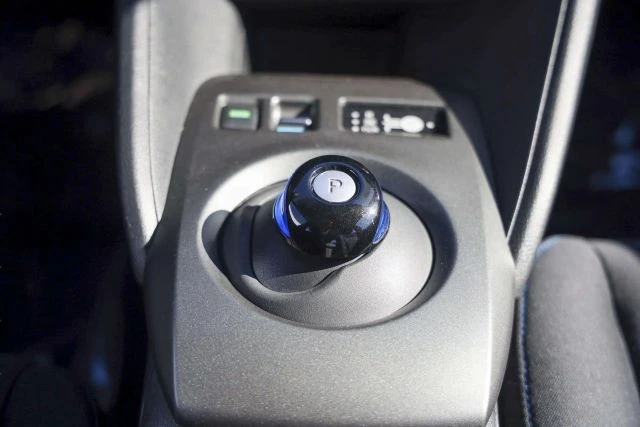 2018 Nissan Leaf - Image 19 of 21