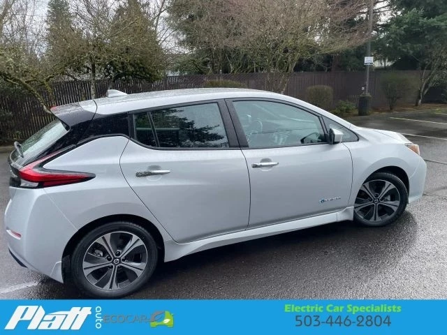 2018 Nissan Leaf - Image 11 of 21