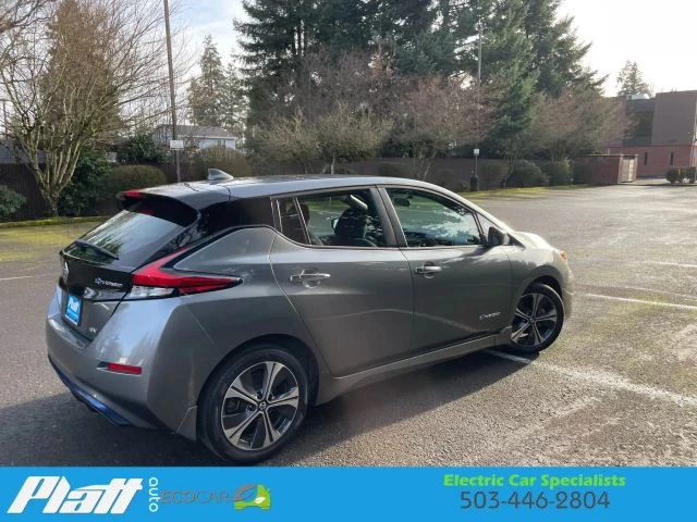 2018 Nissan Leaf - Image 11 of 12