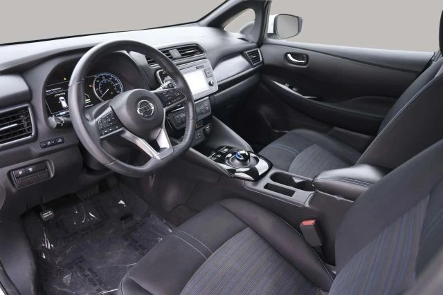 2018 Nissan Leaf - Image 16 of 21