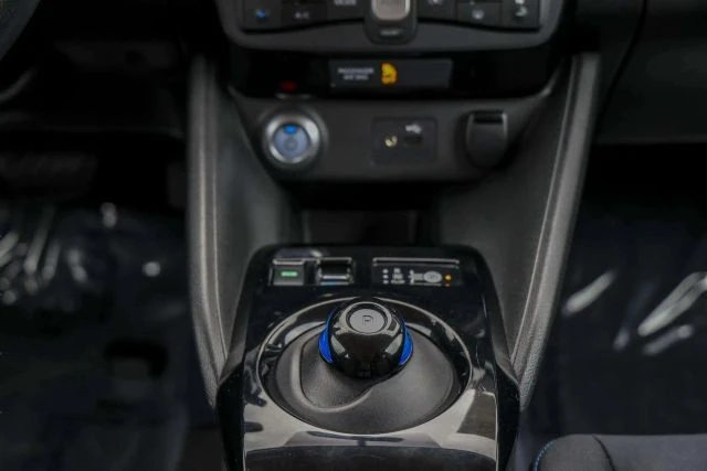 2018 Nissan Leaf - Image 20 of 21