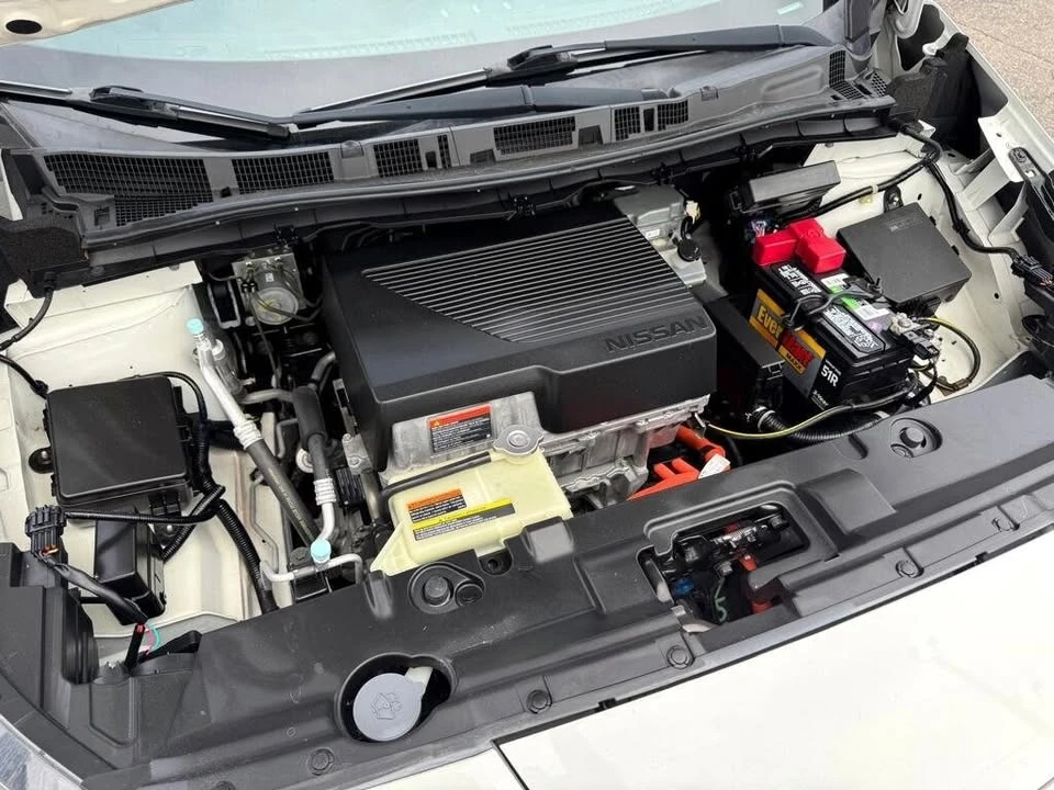 2018 Nissan Leaf - Image 13 of 13
