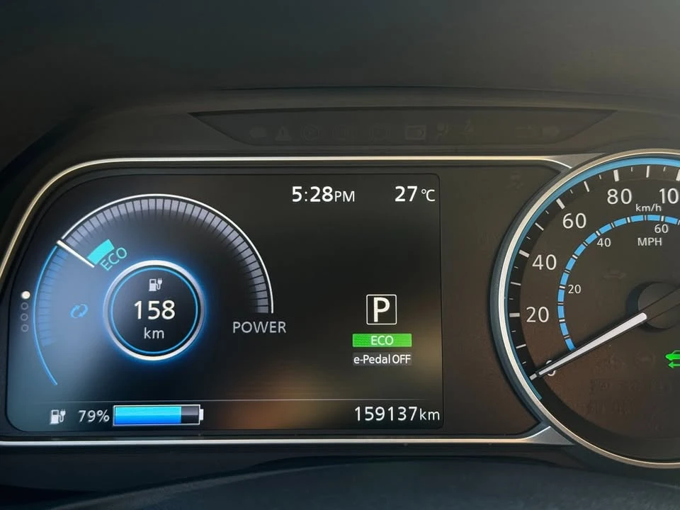 2018 Nissan Leaf - Image 18 of 19