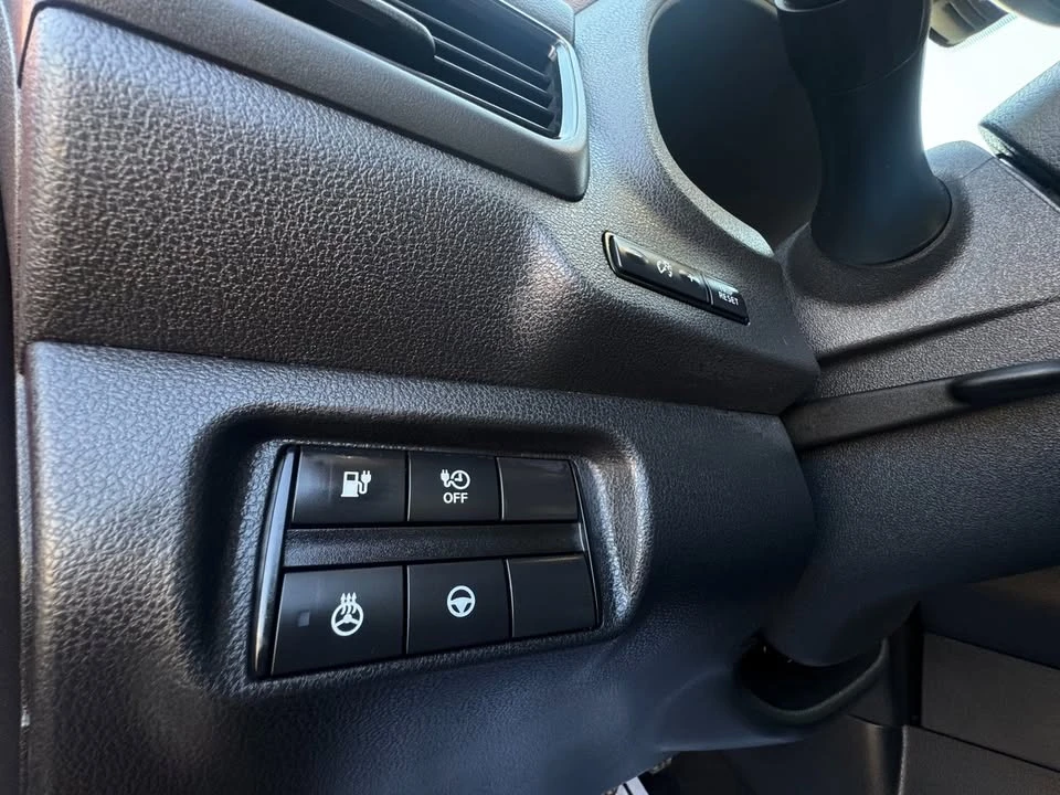 2018 Nissan Leaf - Image 16 of 19