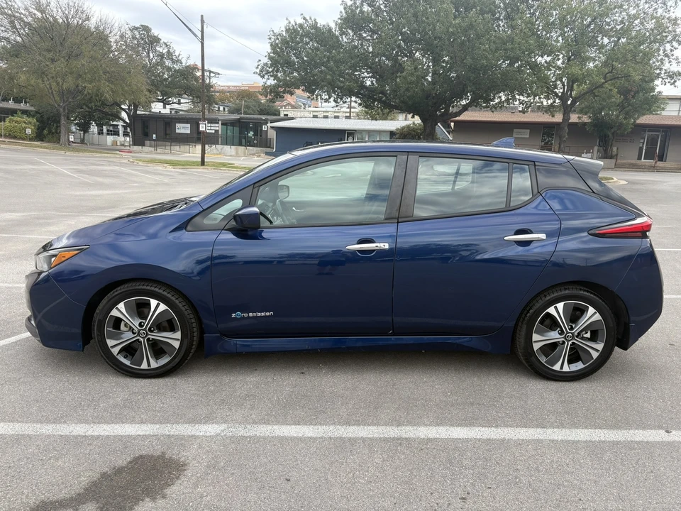 2018 Nissan Leaf - Image 4 of 21