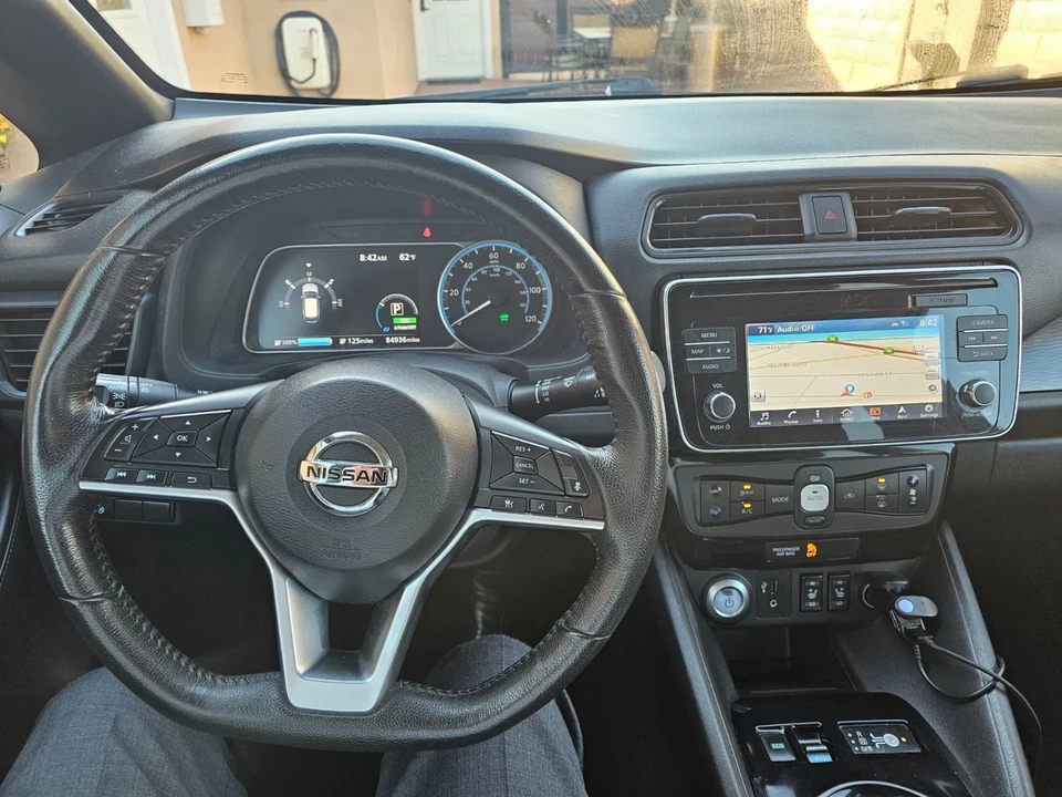 2018 Nissan Leaf - Image 10 of 10