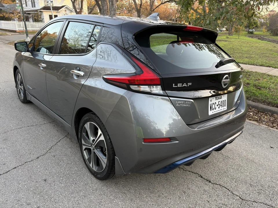 2018 Nissan Leaf - Image 5 of 21