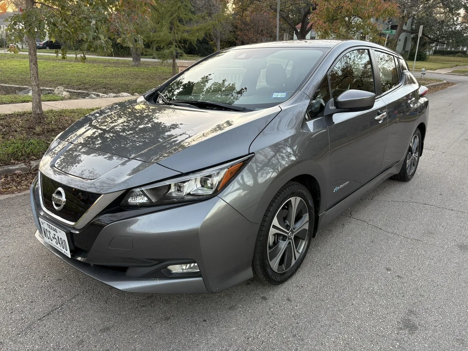 2018 Nissan Leaf - Image 3 of 21
