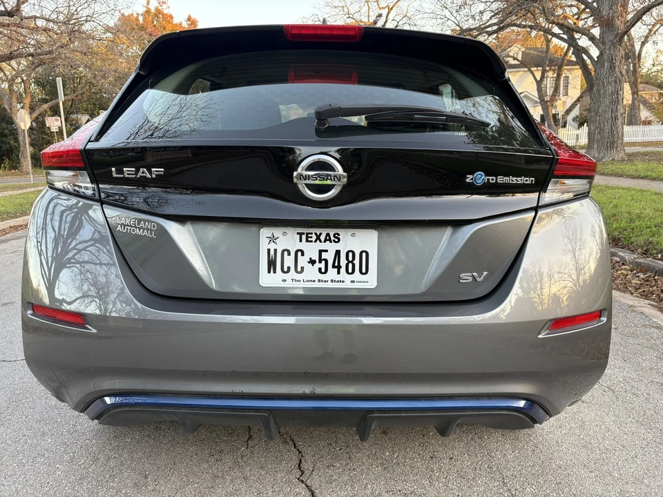 2018 Nissan Leaf - Image 6 of 21
