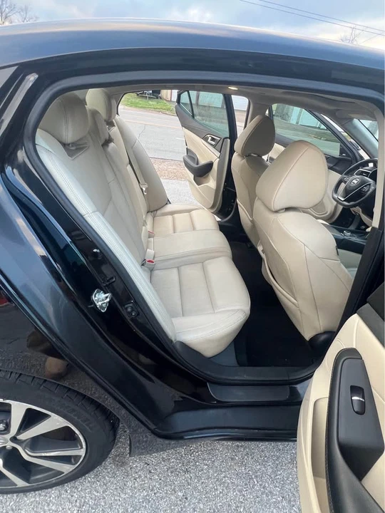 2018 Nissan Maxima 8th Gen - Image 10 of 20