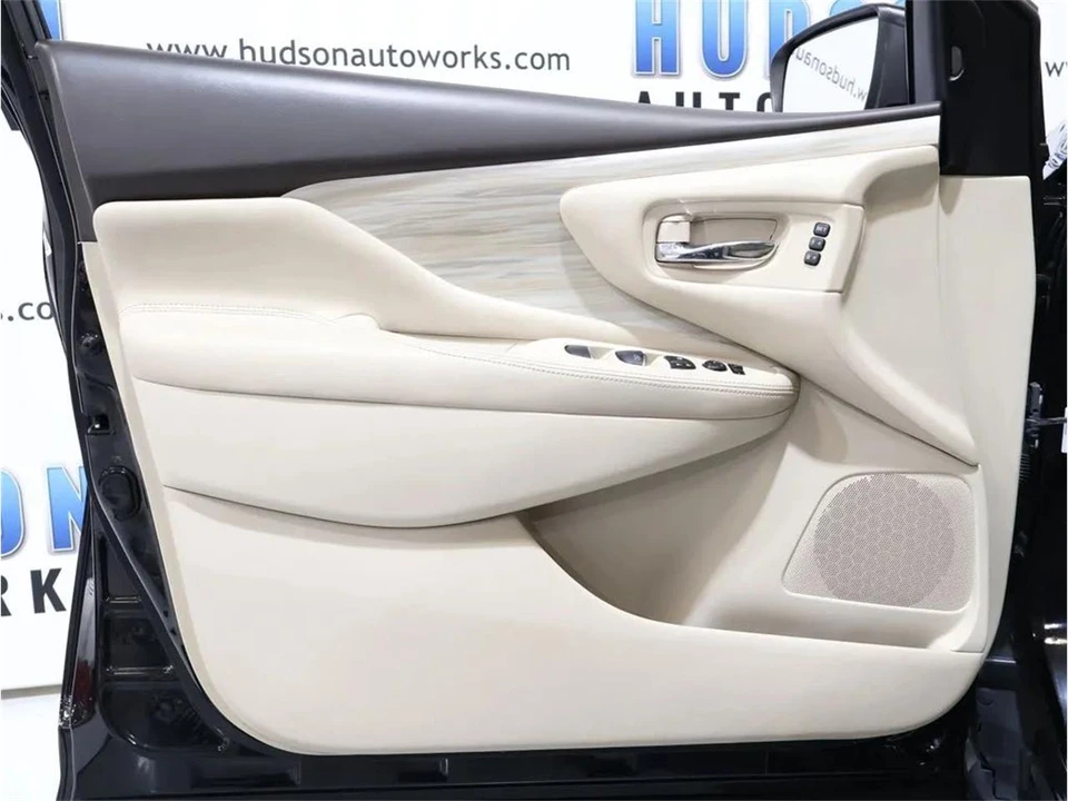 2018 Nissan Murano 3rd Gen - Image 10 of 31