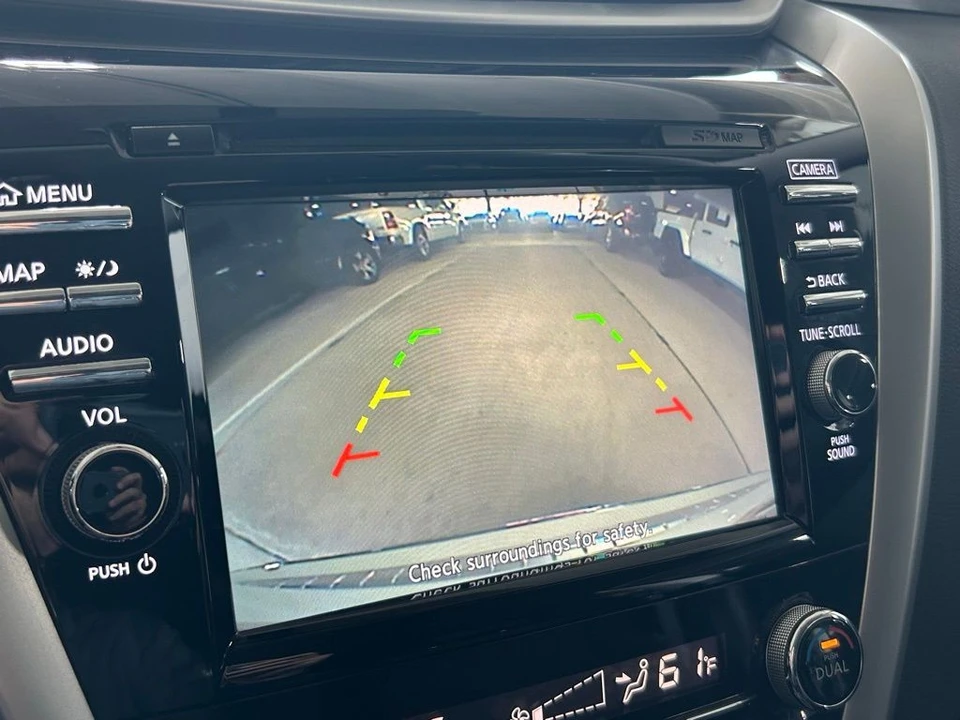 2018 Nissan Murano 3rd Gen - Image 9 of 12