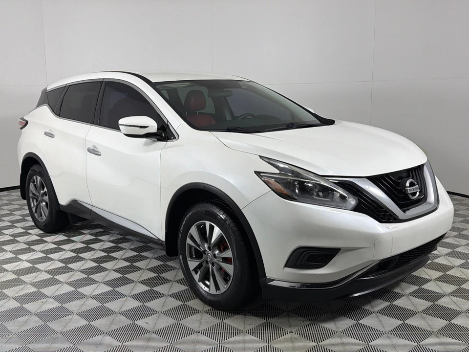 2018 Nissan Murano 3rd Gen - Image 3 of 21