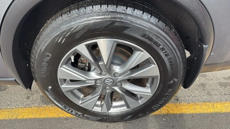 2018 Nissan Murano 3rd Gen - Image 9 of 12