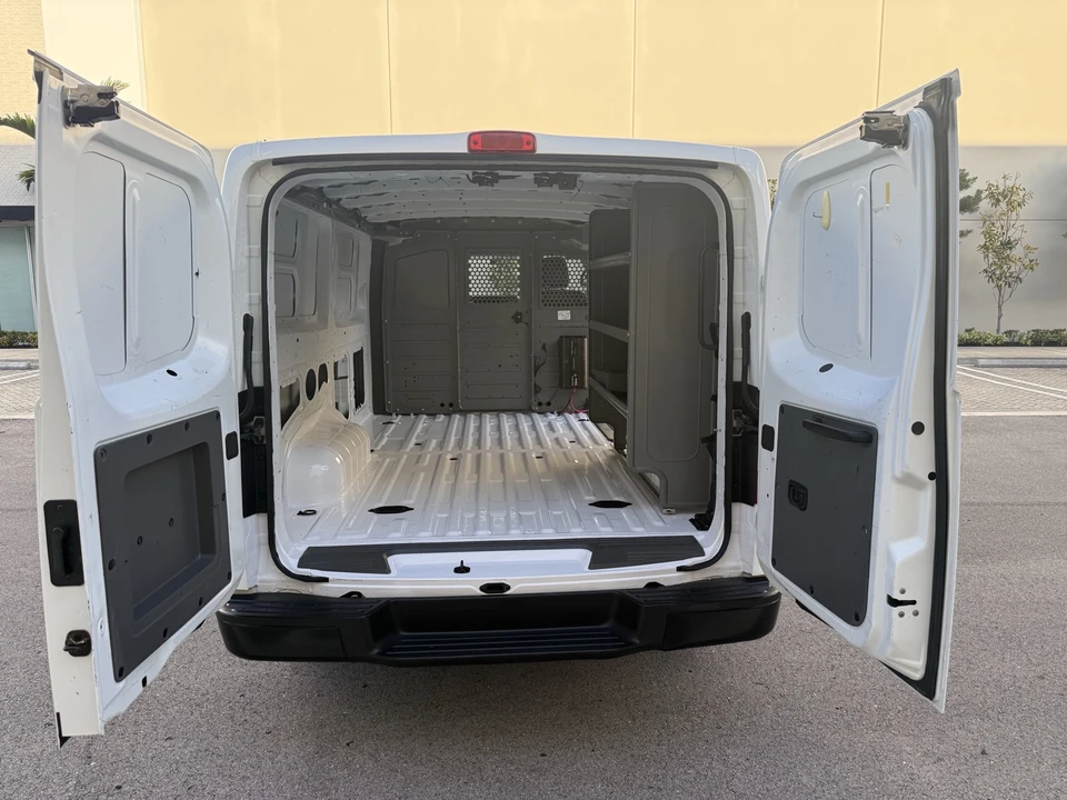 2018 Nissan NV1500 - Image 10 of 21