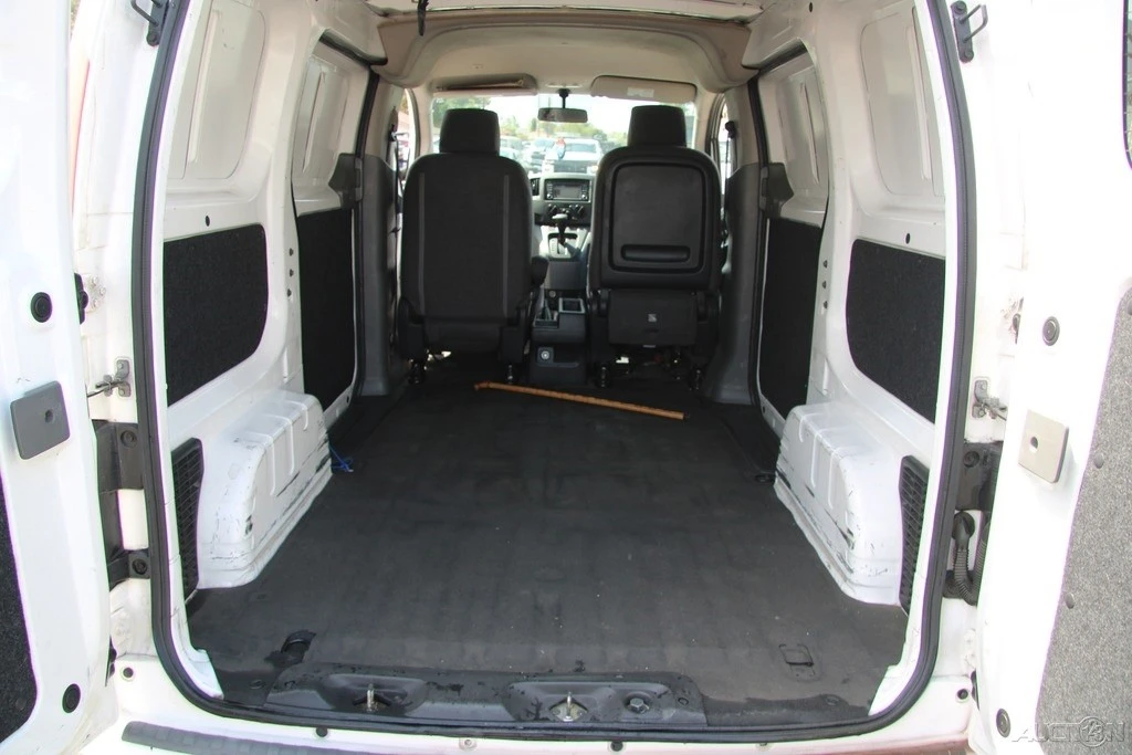2018 Nissan NV - Image 21 of 21