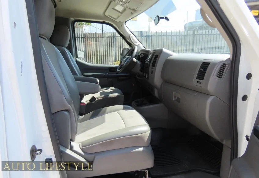 2018 Nissan NV - Image 18 of 21