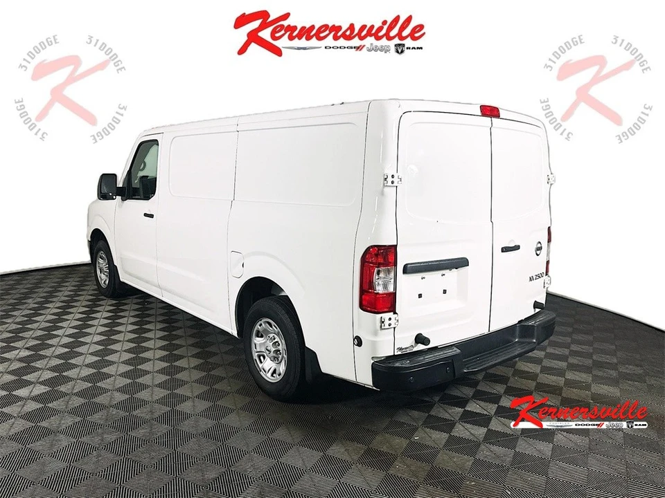 2018 Nissan NV - Image 5 of 21
