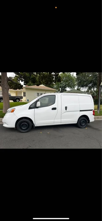 2018 Nissan NV - Image 2 of 11