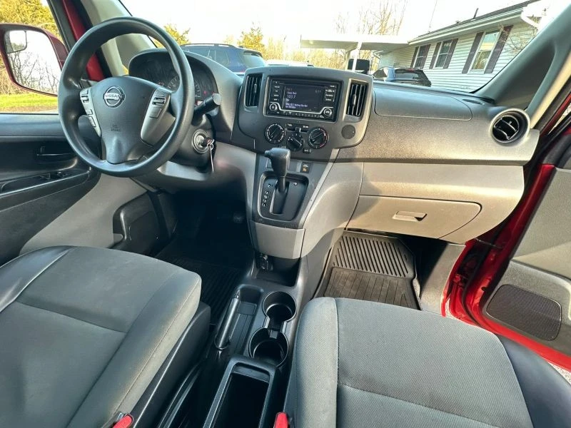 2018 Nissan NV - Image 11 of 12