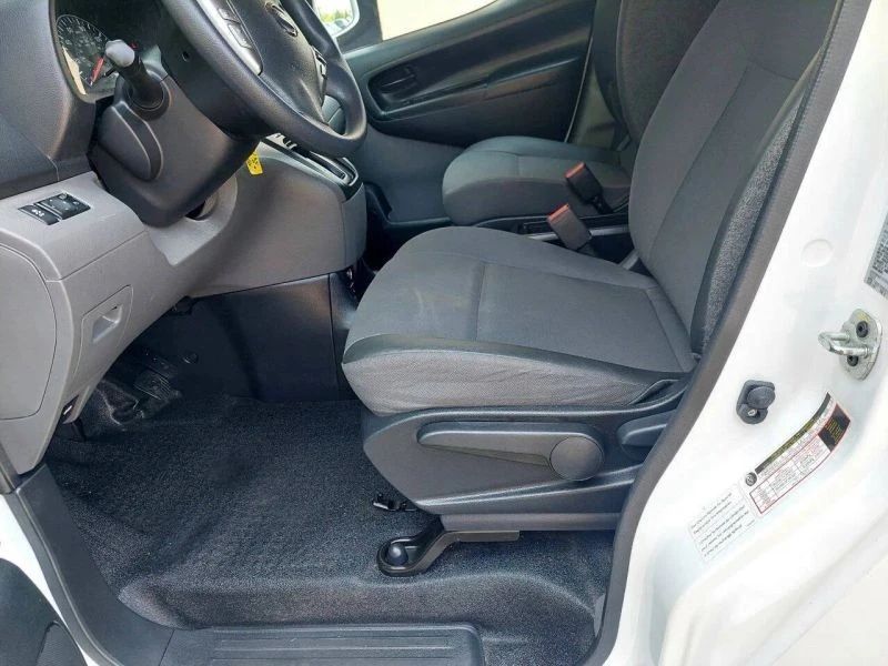 2018 Nissan NV - Image 10 of 12