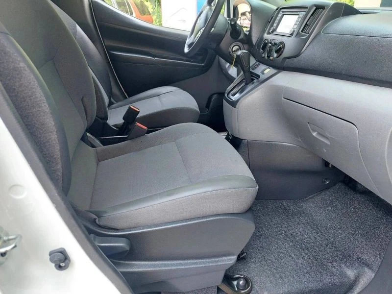 2018 Nissan NV - Image 6 of 12