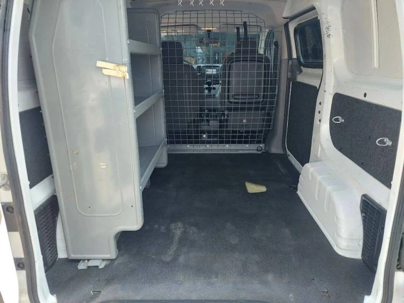 2018 Nissan NV - Image 8 of 12
