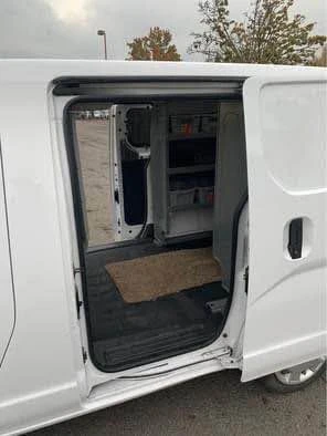 2018 Nissan NV - Image 9 of 10