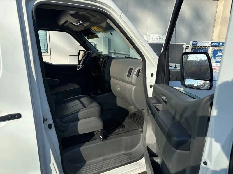2018 Nissan NV2500 - Image 7 of 9