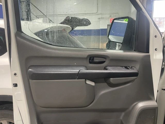 2018 Nissan NV2500 - Image 16 of 23