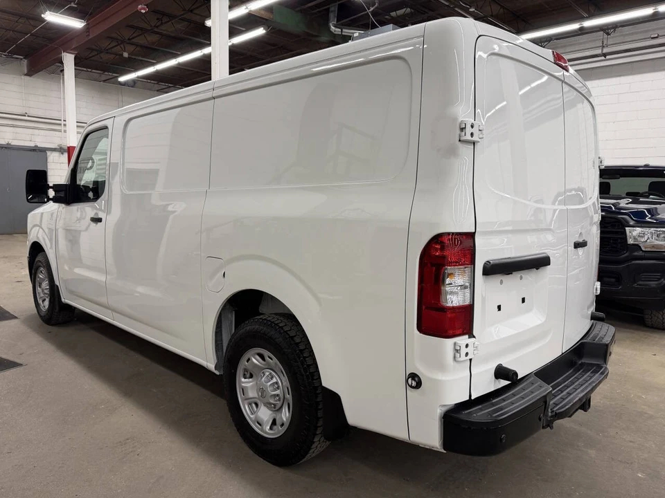 2018 Nissan NV3500 - Image 3 of 12